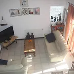 Maison - *