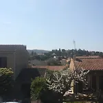 Βίλα Maison - *