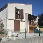 Maison - *