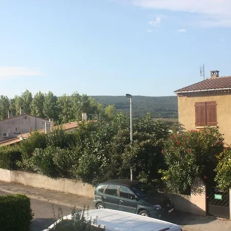 Maison - *